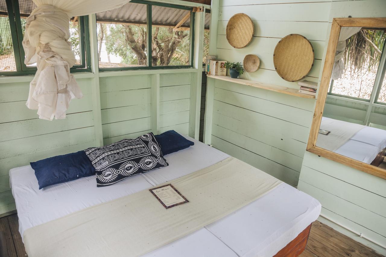 Mikadi Beach Camp & Backpackers Albergue Dar es Salaam Exterior foto