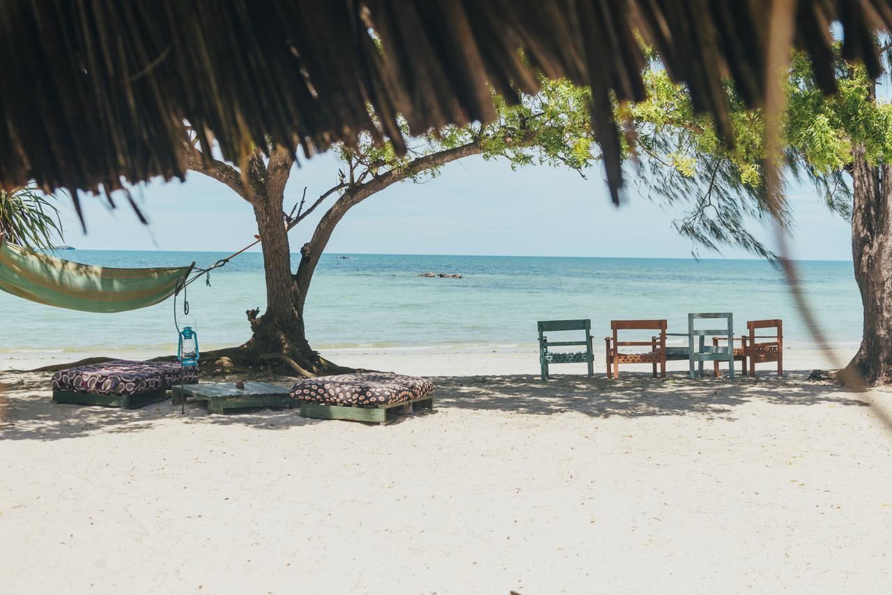 Mikadi Beach Camp & Backpackers Albergue Dar es Salaam Exterior foto