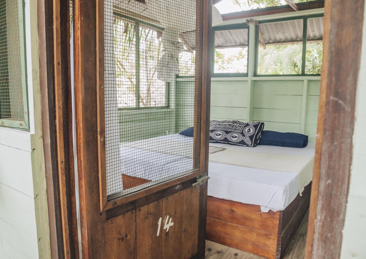 Mikadi Beach Camp & Backpackers Albergue Dar es Salaam Exterior foto